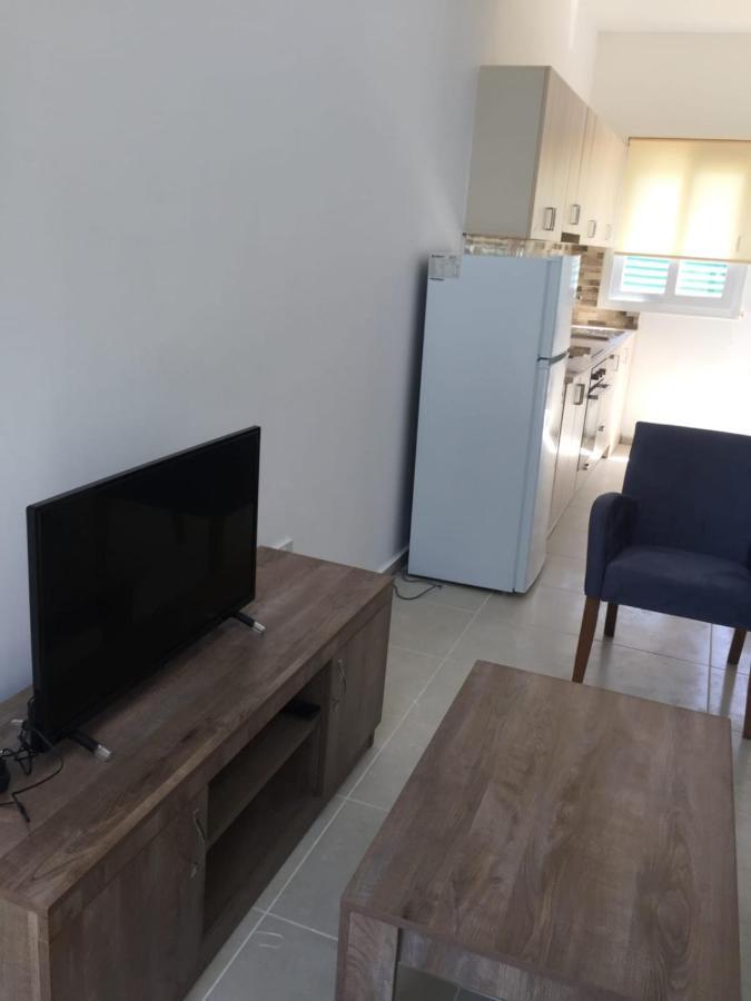 Suluca Homes ไคริเนีย ภายนอก รูปภาพ