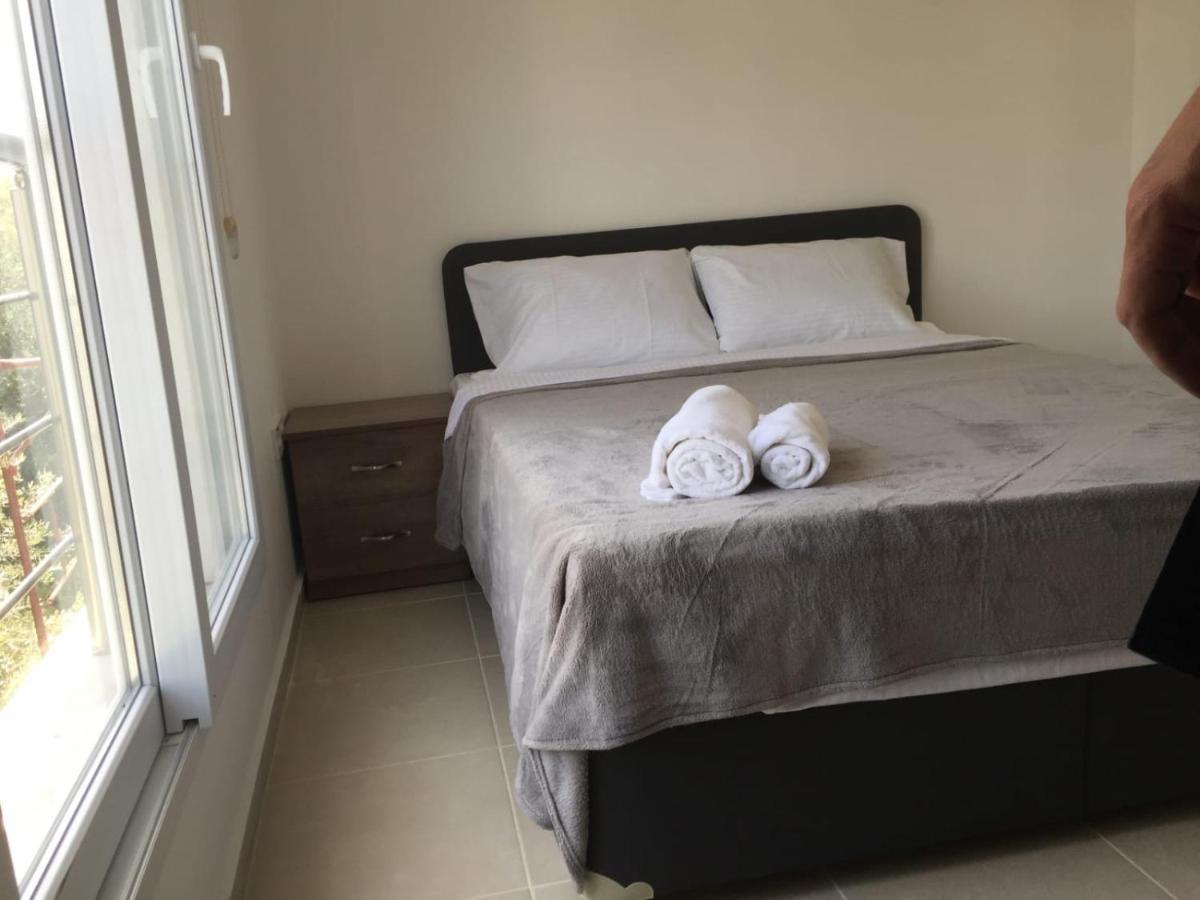Suluca Homes ไคริเนีย ภายนอก รูปภาพ