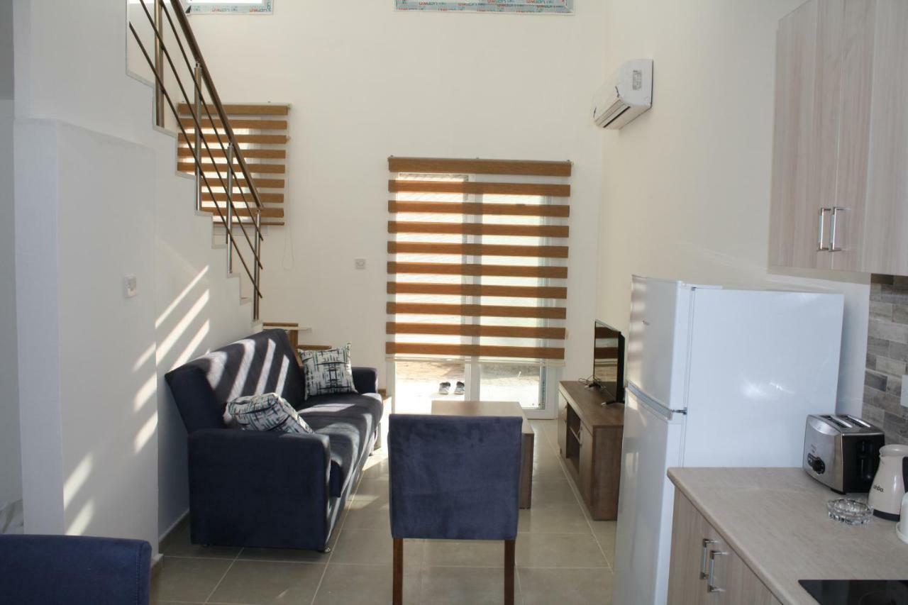 Suluca Homes ไคริเนีย ภายนอก รูปภาพ