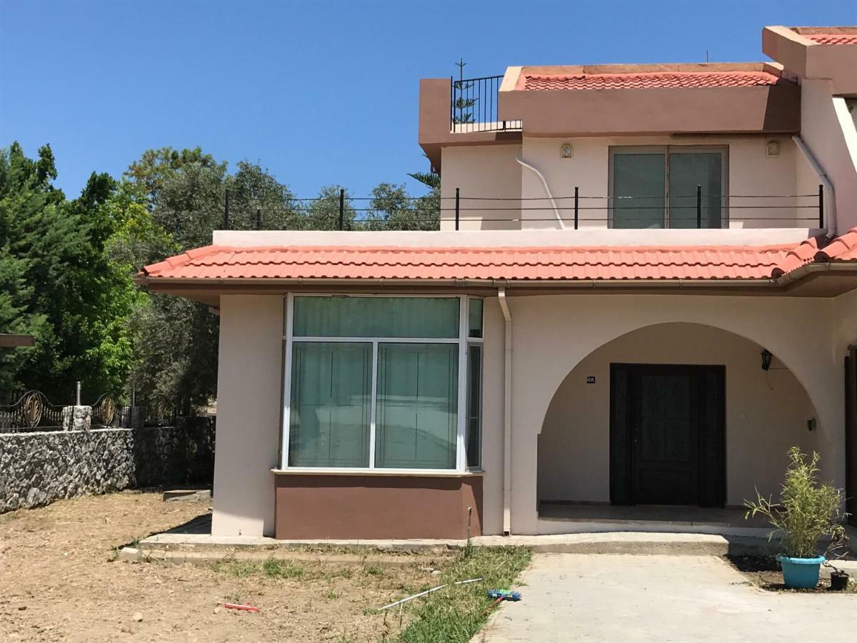 Suluca Homes ไคริเนีย ภายนอก รูปภาพ